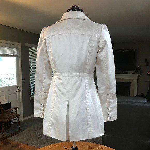 Ladies Jacket - Picture 2 of 4